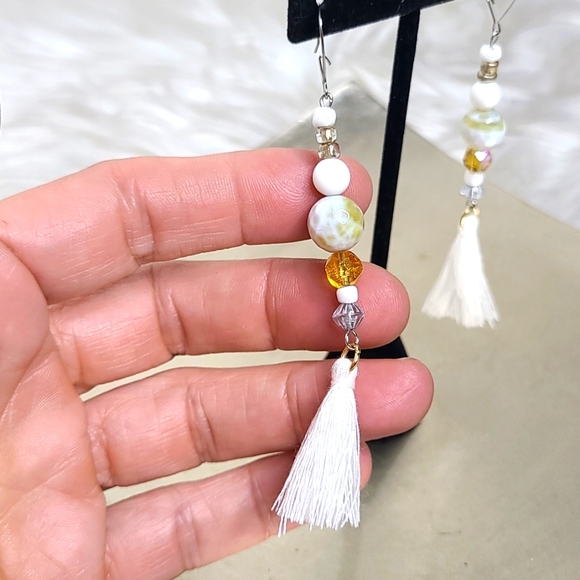 Earrings White Yellow Brand New Lightweight Eclectic Unique Summer Fun Handmade - Picture 3 of 4